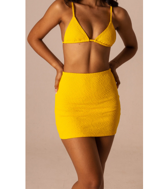 LIVE TRUE YELOW SAIA