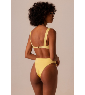 BELLA BUTTER YELLOW CONJUNTO SEMI HOT PANT