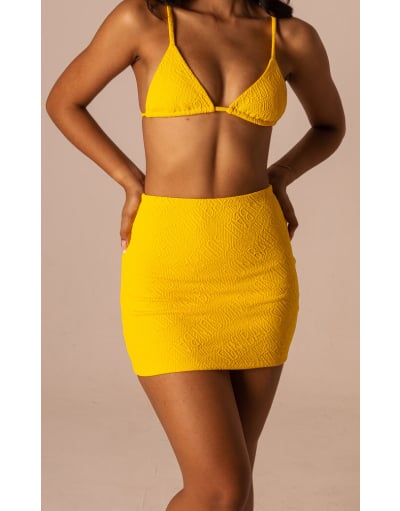 LIVE TRUE YELOW SAIA