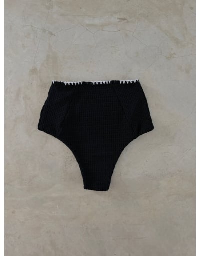 NOIR CALCINHA HOT PANT